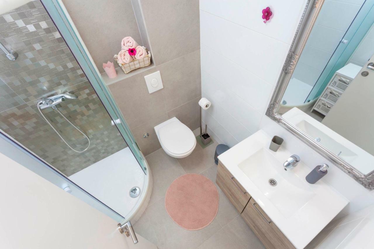 Frane Apartment